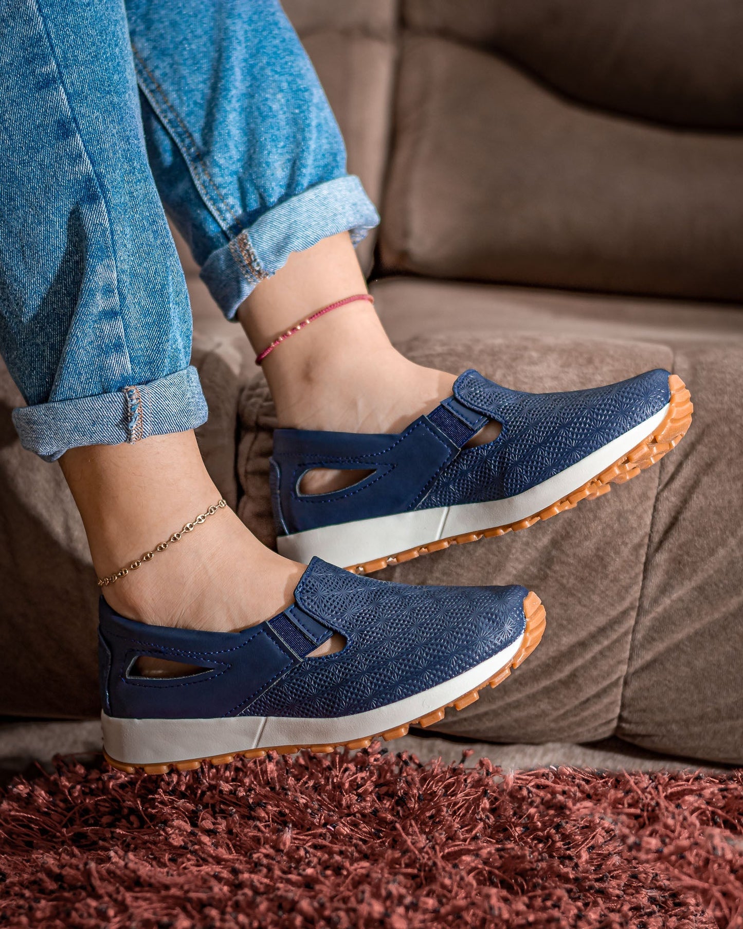 gid://shopify/MediaImage/41238651830561
