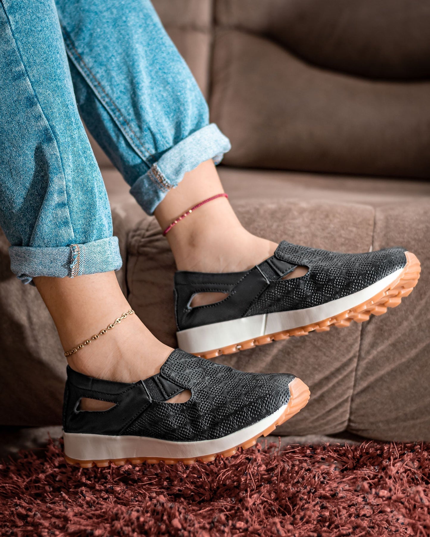 gid://shopify/MediaImage/41238651896097